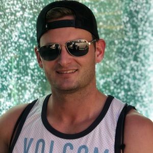 Meet your Posher, Jason